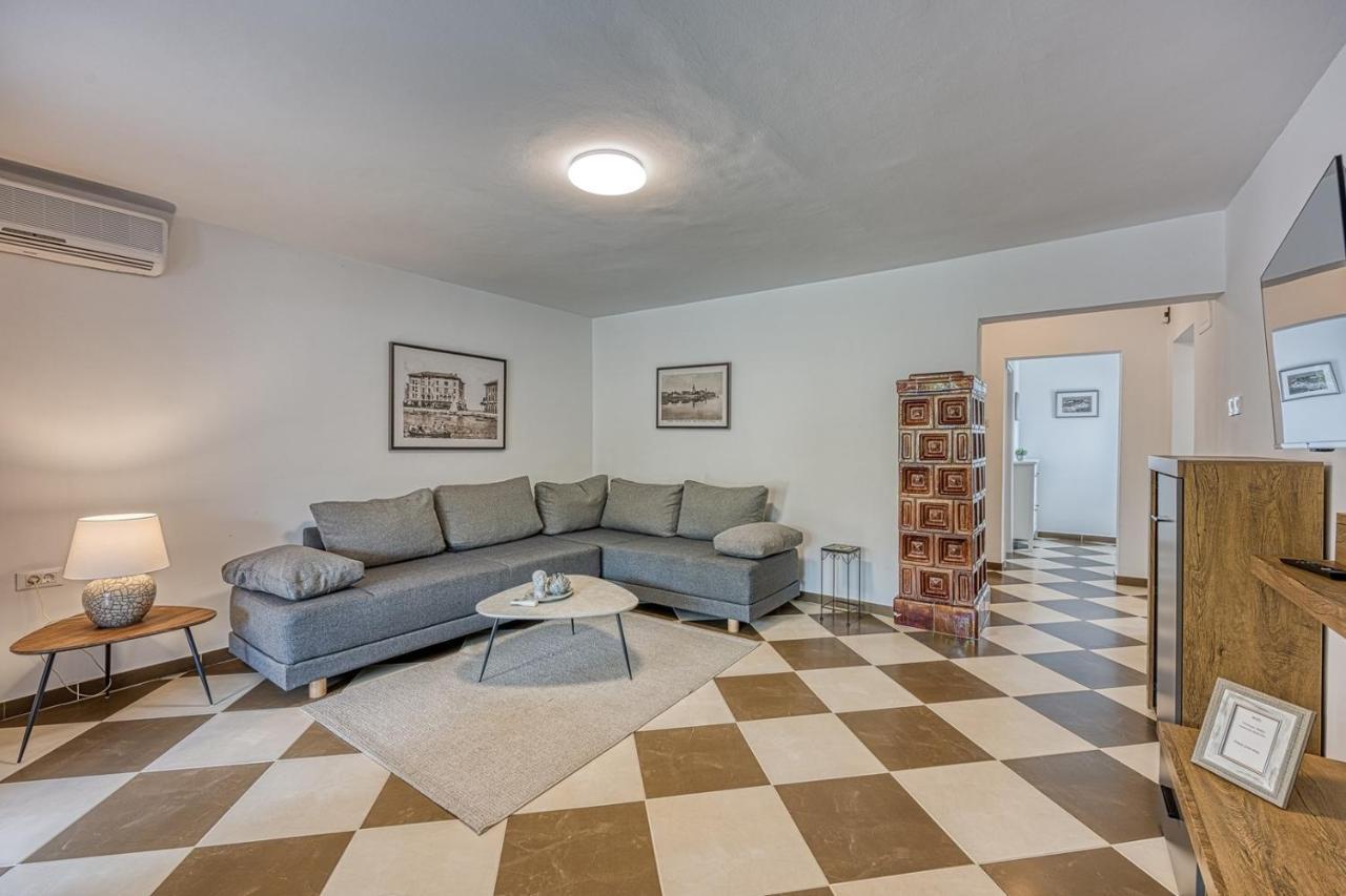 Apartments Claudio 포레치 외부 사진
