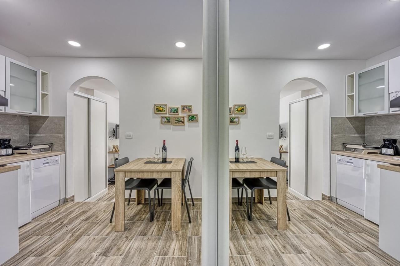 Apartments Claudio 포레치 외부 사진